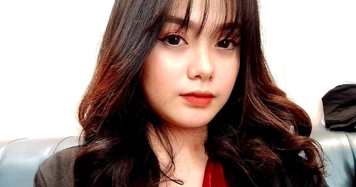 ông xã đau lòng quay phim cho bà xã địt với người đàn ông khác
